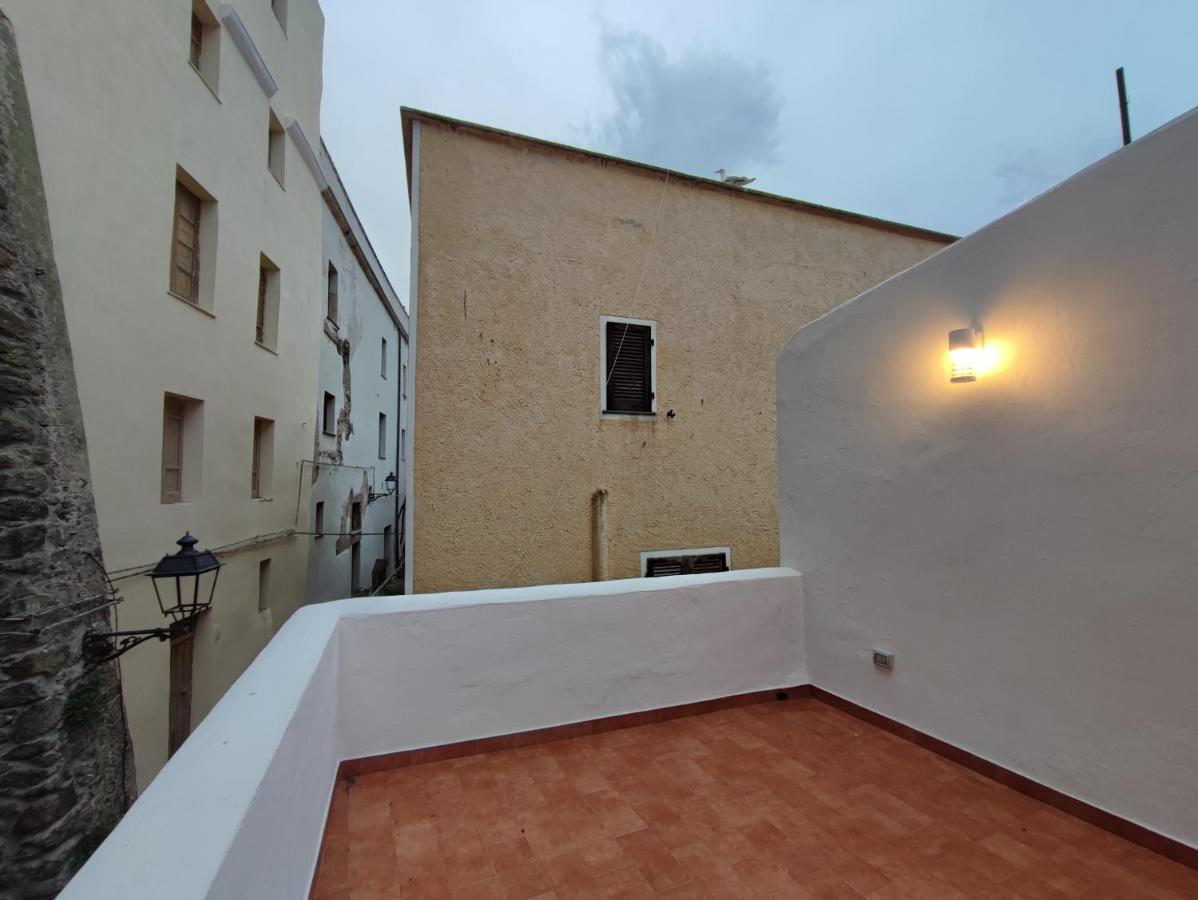 Bed and Breakfast Residenza Nel Borgo L'Appusentu Castelsardo Esterno foto